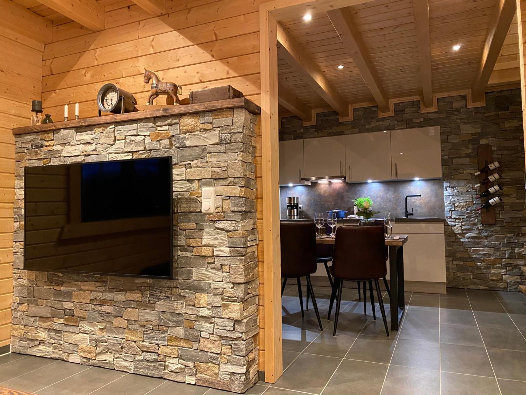 Holzhaus Onkel Fritz Mit Sauna Und Whirlwanne Esch  Exterior foto